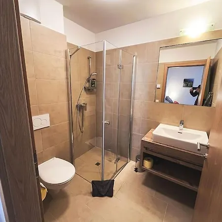 Exklusives Ferienappartement Fuer 6 Personen Am Katschberg *