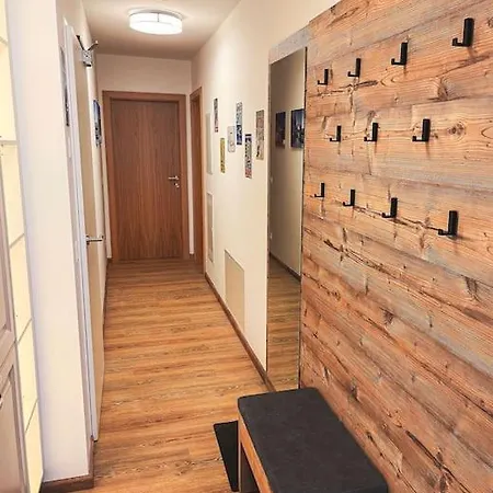 Apartment Exklusives Ferienappartement Fuer 6 Personen Am Katschberg *